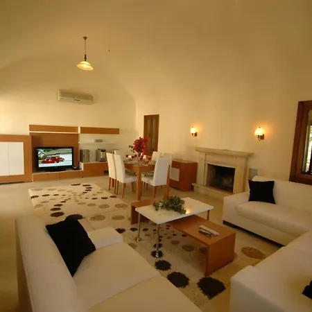 Villa Villa Oezguer *