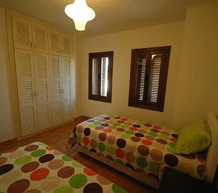 Villa Villa Oezguer *